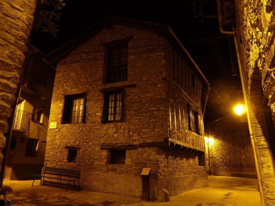 Pensio La Creu Hotel Esterri d'Àneu Exterior photo